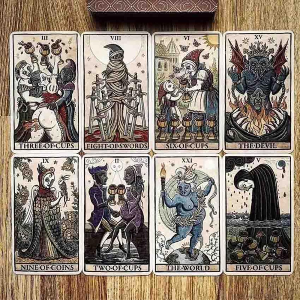 Board Game Research - Trionfi Della Luna イラスト付きタロット 12x7 cm