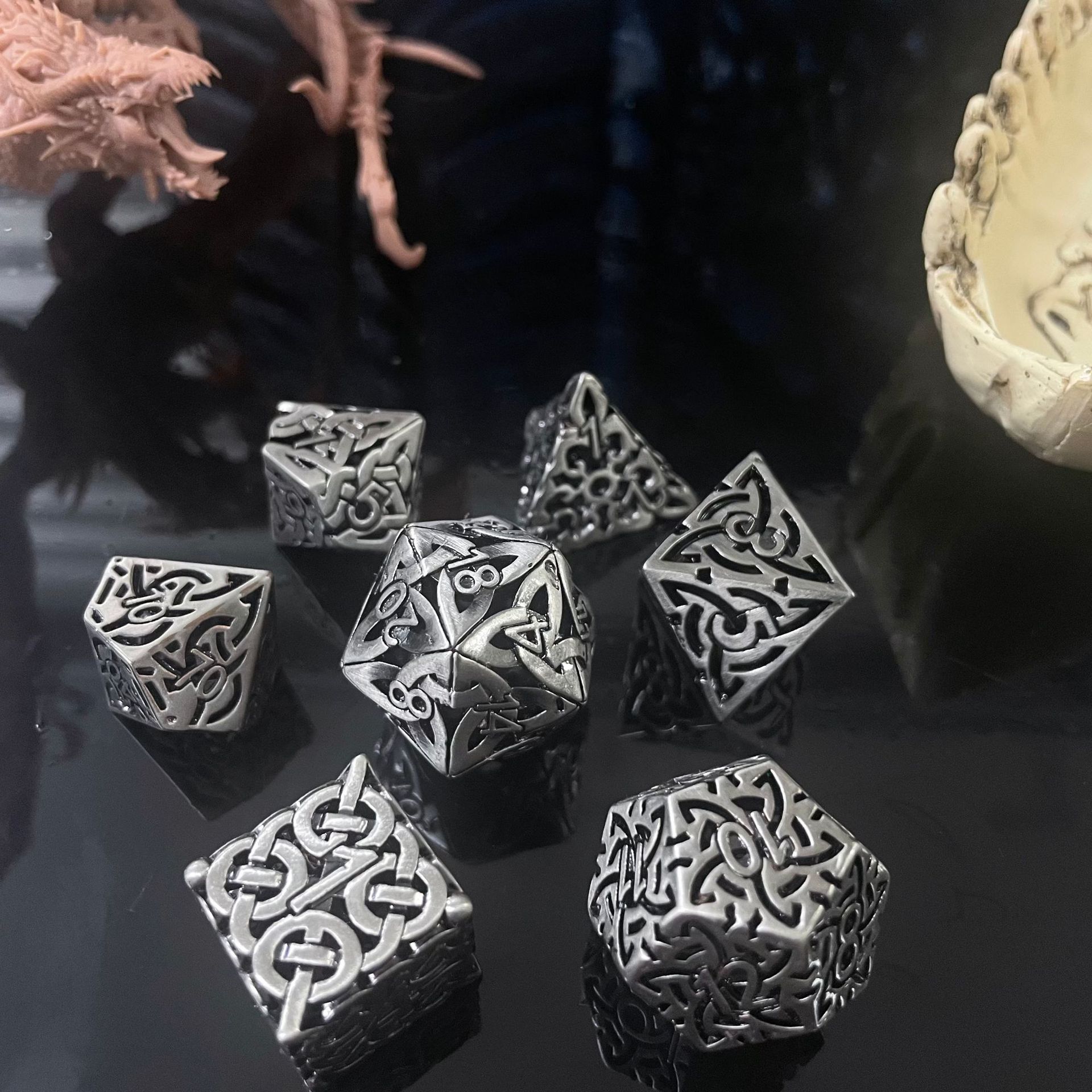 7ピースのコスプレ衣装,真ちゅう製のゴールドカラーのアクセサ - Board Game Dnd のレビューと価格