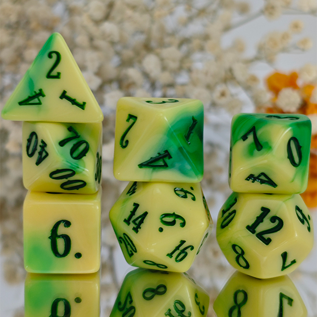 エンターテイメントゲーム 格安 DND ダイスセット アクリ - Board Game Dnd のレビューと価格